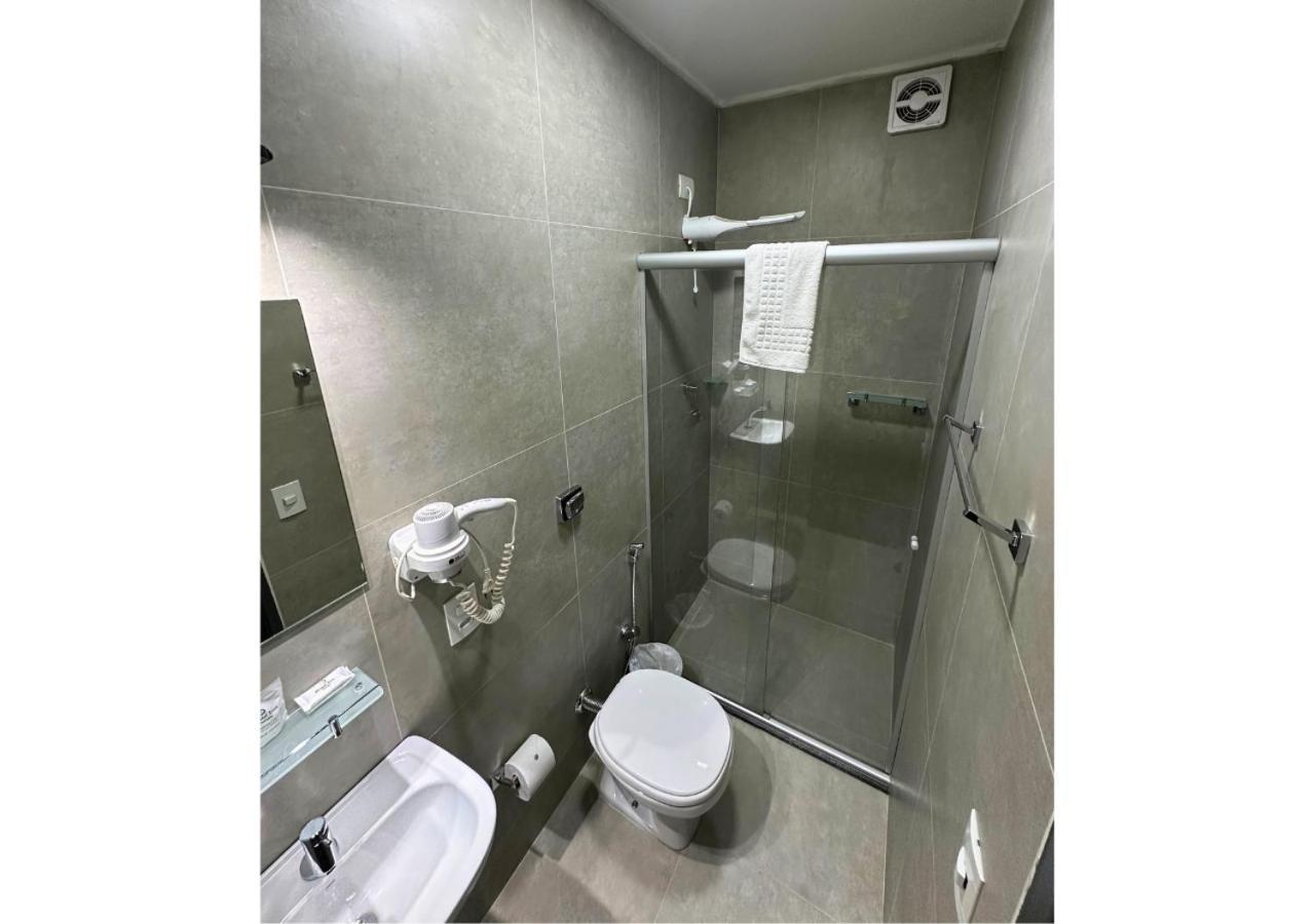 Brasilia Park Hotel Candangolandia Quarto foto